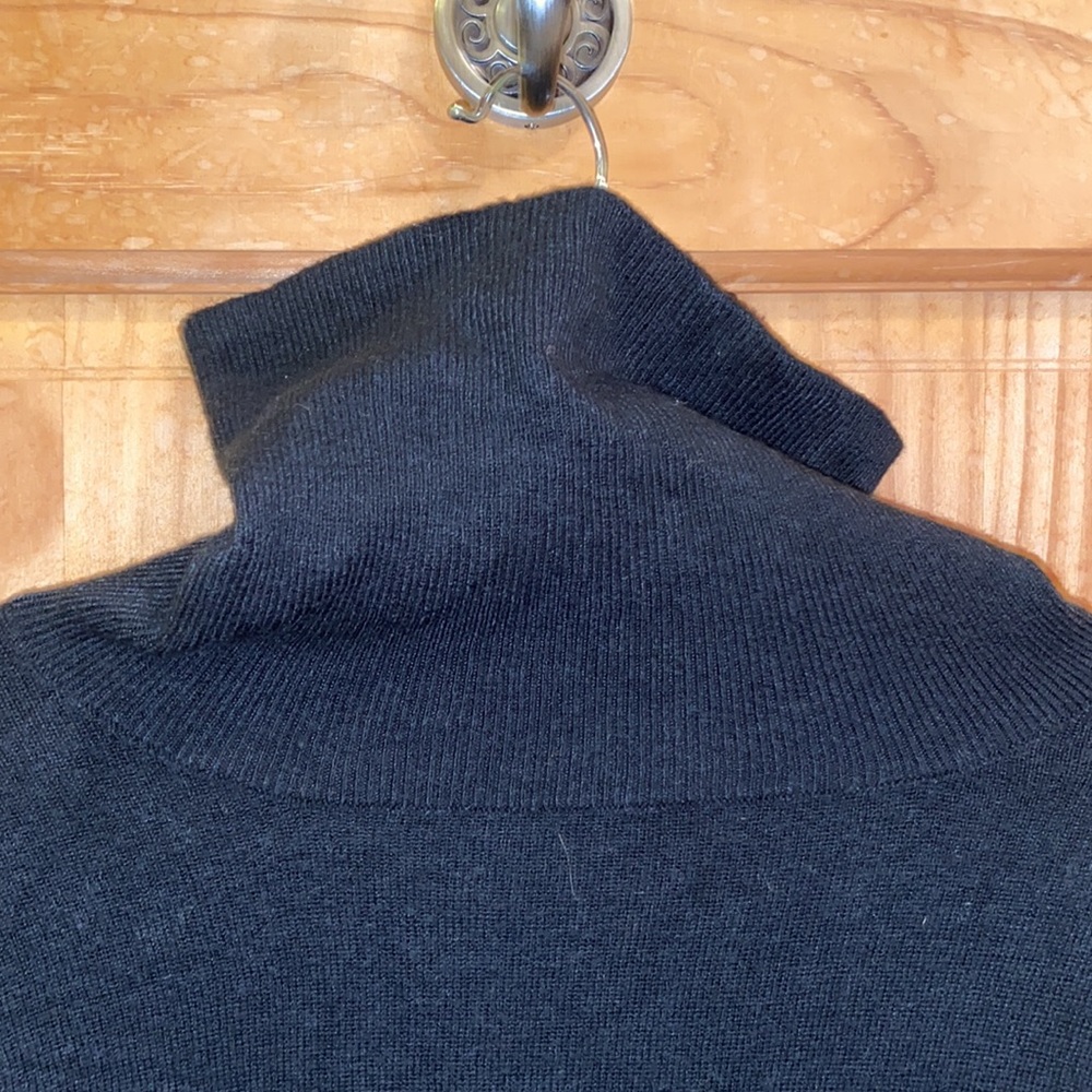 Turtle Neck - Picture 5 of 6